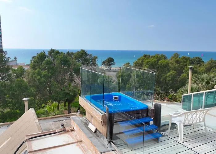 Luxury Villa With A Heated Pool, Jakuzi And A Sea View 70M From The Beach