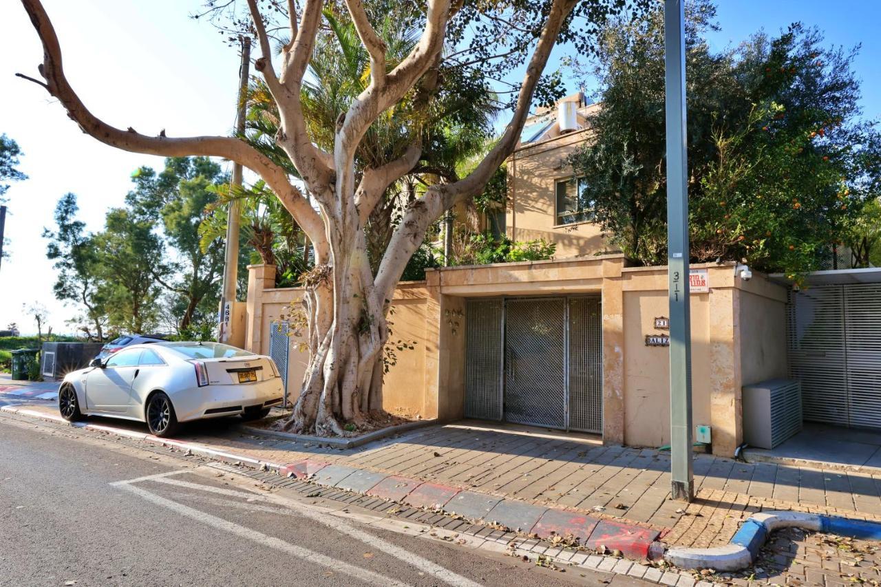 Villa Luxury With A Heated Pool, Jakuzi And A Sea View 70m From The Beach