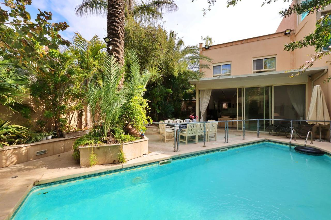Luxury With A Heated Pool, Jakuzi And A Sea View 70m From The Beach Villa *